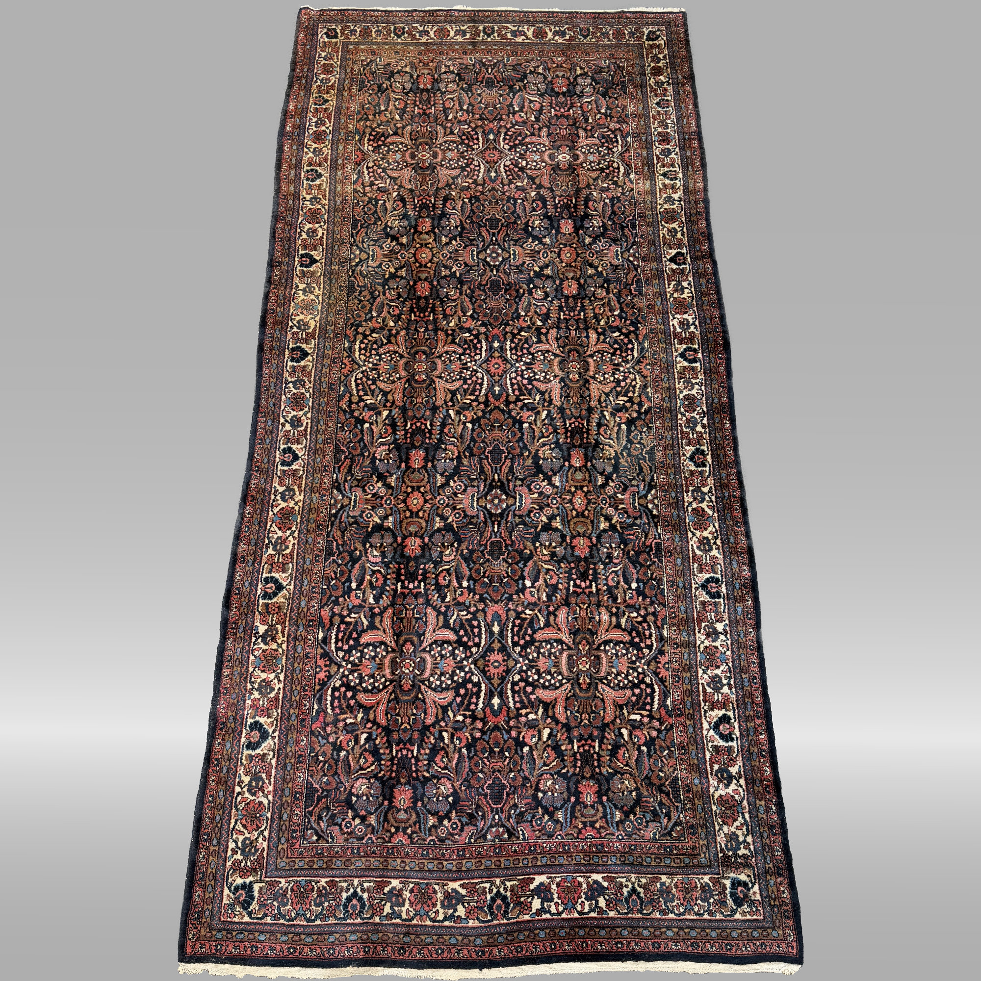 Room-size Persian Sarouk Rug (7ft 3in x 16ft 8in)
